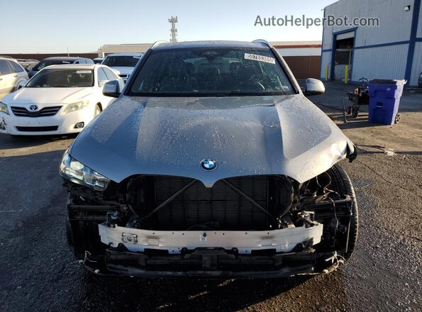 5UX13EU05T9065654 2026 BMW X5 Silver 