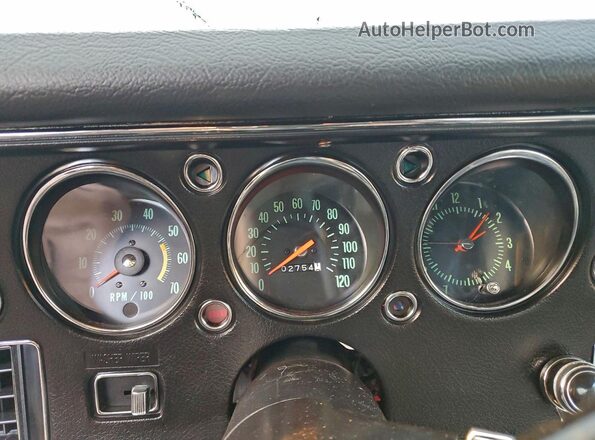 136370L163779 1970 CHEVROLET CHEVELLE Silver ხელსაწყოთა პანელის ხედი