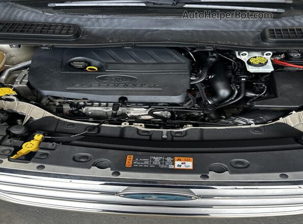 1FMCU0GD5HUD87509 2017 FORD ESCAPE Gold Առջևի վահանակի տեսք