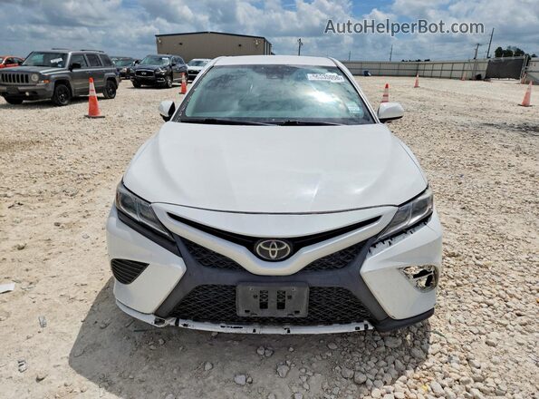 4T1B11HK7KU774304 2019 TOYOTA CAMRY White Widok z tyłu