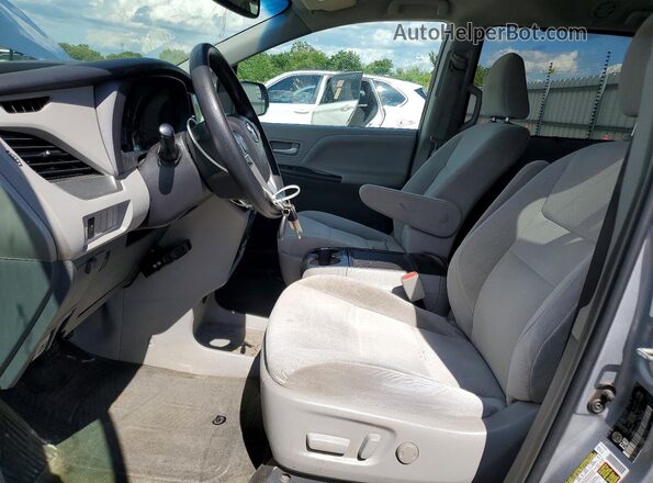 5TDKK3DC8GS745367 2016 TOYOTA SIENNA Gray Vista del salpicadero