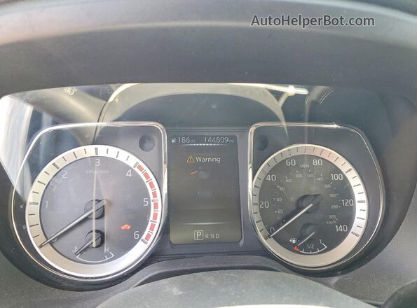 1N6BA1F35HN575249 2017 NISSAN TITAN Черный Вид задних сидений
