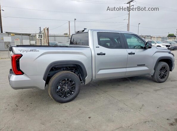 5TFLA5DB4TX361682 2026 TOYOTA TUNDRA Серебряный Передняя правая четверть
