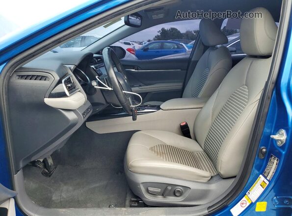 4T1B11HK2JU080277 2018 TOYOTA CAMRY Синий 