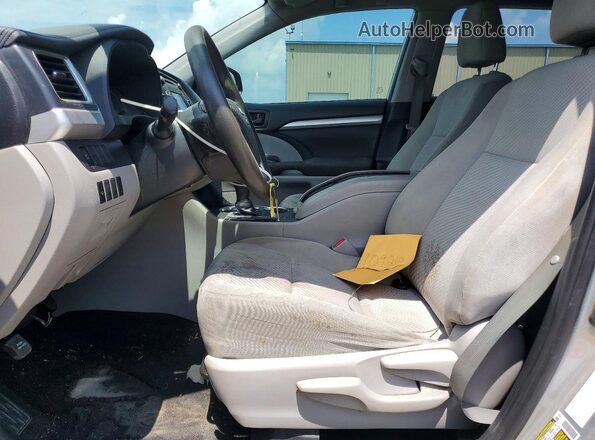 5TDZZRFH2KS369604 2019 TOYOTA HIGHLANDER Silver 