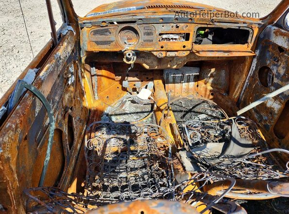 1512438240 1971 VOLKSWAGEN BEETLE Burn Առջևի վահանակի տեսք