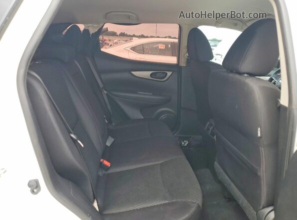 JN1BJ1CR6HW113906 2017 NISSAN ROGUE White Widok komory silnika