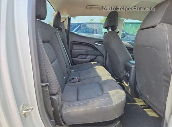 1GCGSCENXJ1175298 2018 CHEVROLET COLORADO Silver Սալոնի հետևի տեսք