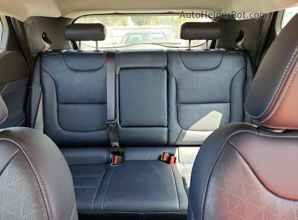 1G1FY6S02N4121169 2022 CHEVROLET BOLT White Rear interior view