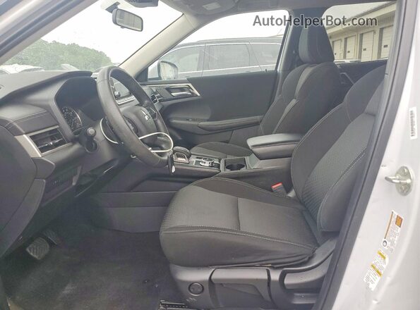 JA4J3TA84PZ060882 2023 MITSUBISHI OUTLANDER White Vista del salpicadero