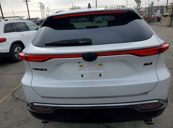 JTEAAAAHXRJ185172 2024 TOYOTA VENZA Белый Вид салона спереди