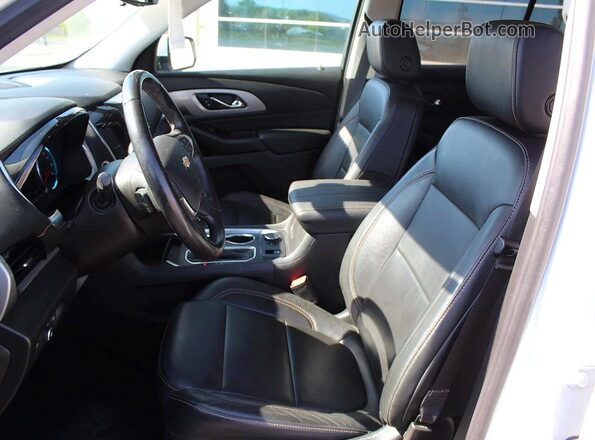 1GNEVHKW5KJ286083 2019 CHEVROLET TRAVERSE White 