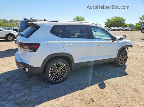 3VVSC7B29TM041463 2026 VOLKSWAGEN TAOS White Przód prawy