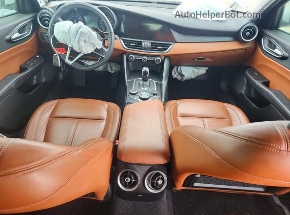 ZARFAEBN3H7535619 2017 ALFA ROMEO GIULIA White Vista del cuadro de instrumentos