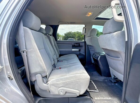 5TDZY5G11KS073244 2019 TOYOTA SEQUOIA Silver Front interior view