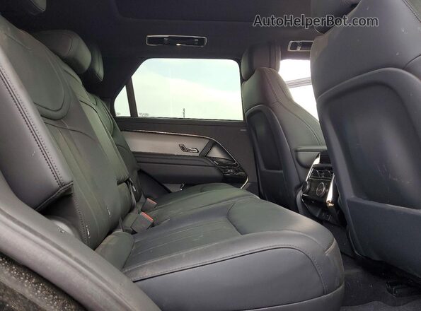 SAL1P9EU5SA431469 2025 LAND ROVER RANGE Black Շարժիչի բաժամունքի տեսք