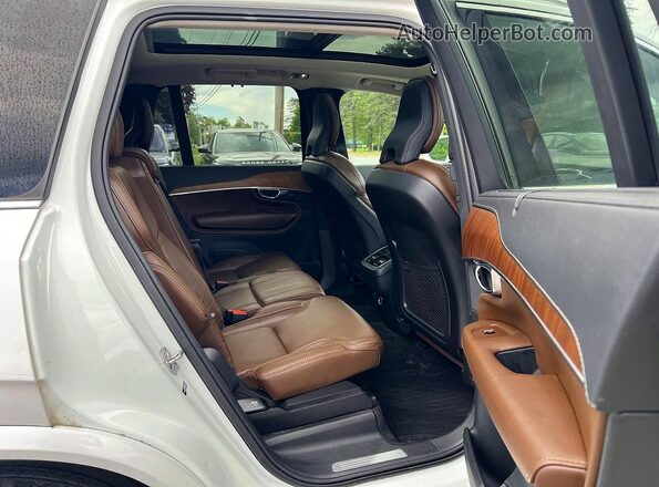 YV4A22PL0K1499418 2019 VOLVO XC90 White Սալոնի դիմացի տեսք