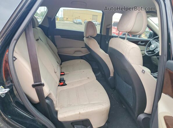 5XYPG4A57GG036624 2016 KIA SORENTO Black Вид задньої частини салону