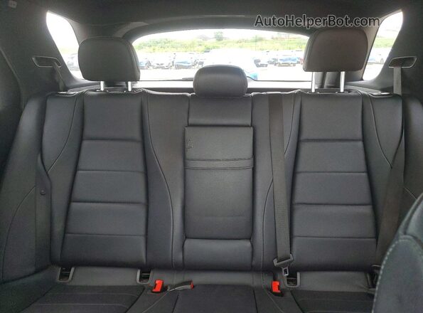 4JGFB4JB6NA770860 2022 MERCEDES-BENZ GLE-CLASS White Widok wnętrza z tyłu