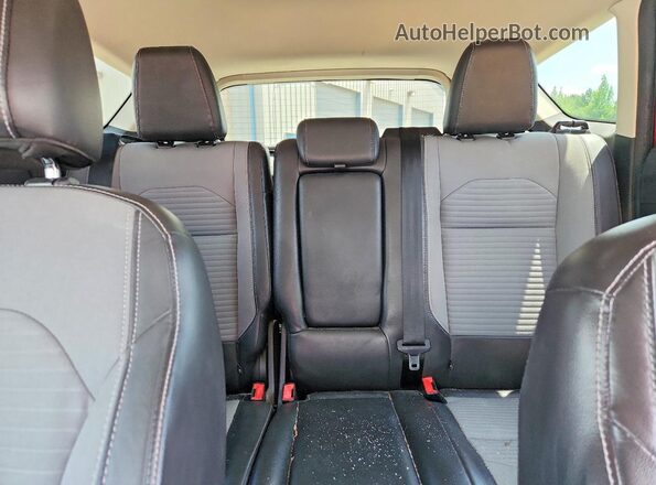 1FMCU0GD2HUC59762 2017 FORD ESCAPE Red Rear interior view