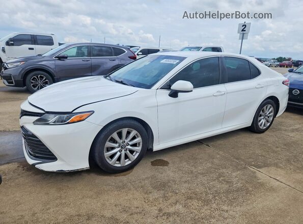 4T1B11HK5JU074019 2018 TOYOTA CAMRY White Задня ліва чверть