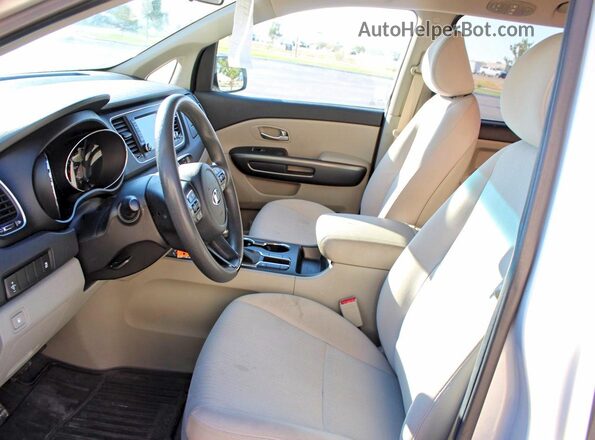 KNDMB5C15L6624195 2020 KIA SEDONA Silver Rear seats view