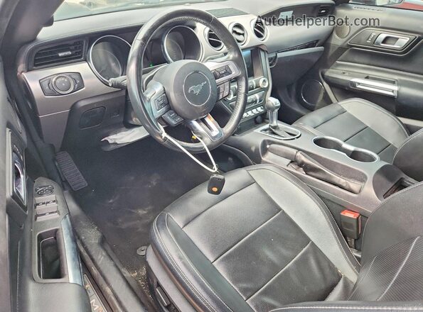 1FATP8UH7N5105397 2022 FORD MUSTANG Черный 