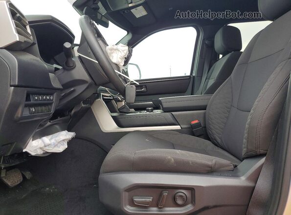 5TFLA5DB4TX361682 2026 TOYOTA TUNDRA Серебряный Вид панели приборов