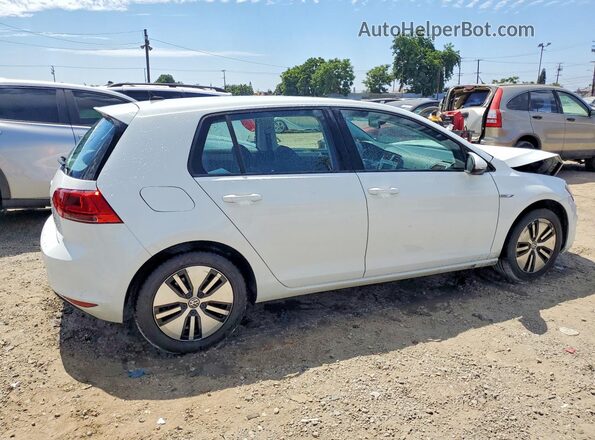 WVWKP7AU2GW915390 2016 VOLKSWAGEN GOLF White Front right