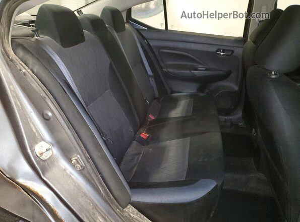 3N1CN8EV9RL914980 2024 NISSAN VERSA Gray Widok wnętrza z tyłu