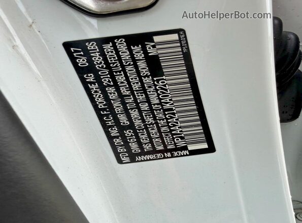 WP1AA2A21JKA02261 2018 PORSCHE CAYENNE White Вид задньої частини салону