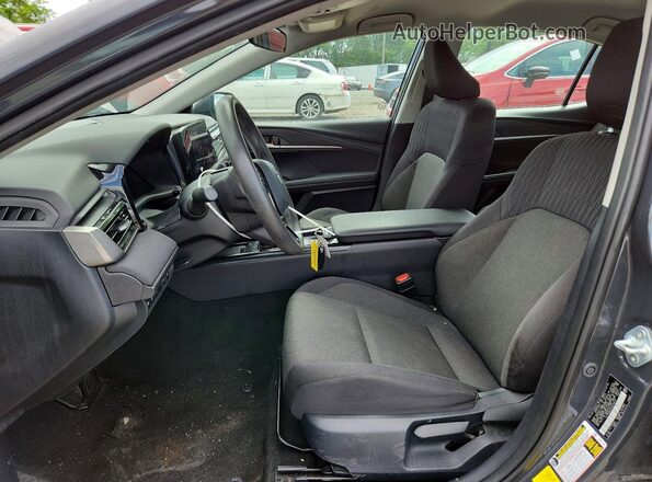 4T1DAACKXSU018515 2025 TOYOTA CAMRY Gray Widok deski rozdzielczej
