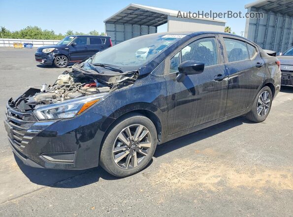 3N1CN8EV1SL830917 2025 NISSAN VERSA Черный Задняя левая четверть