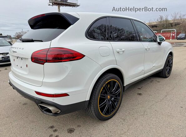 WP1AA2A21JKA02261 2018 PORSCHE CAYENNE White Вид спереду