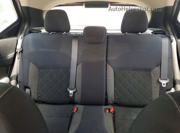 3N1CP5CU4JL505387 2018 NISSAN KICKS Red Widok wnętrza z tyłu