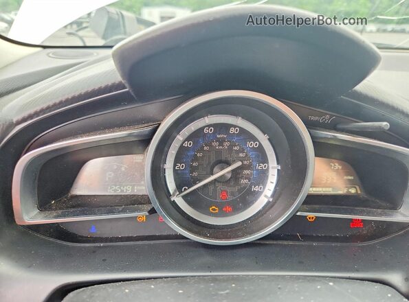 3MYDLBYVXJY311299 2018 TOYOTA YARIS White Widok zestawu wskaźników