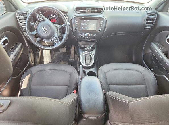 KNDJP3A5XK7648743 2019 KIA SOUL Silver 