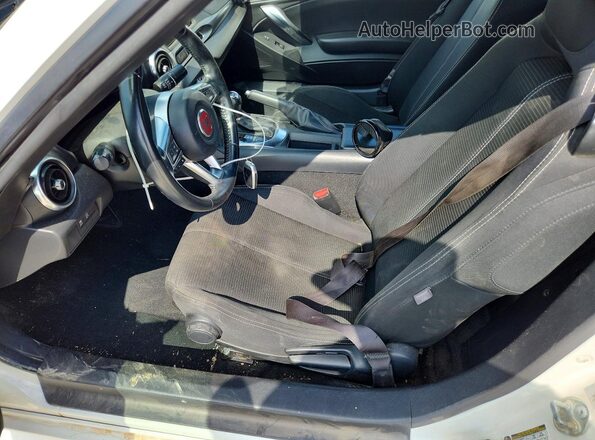 JC1NFAEK1J0137502 2018 FIAT 124 Двухцветный 