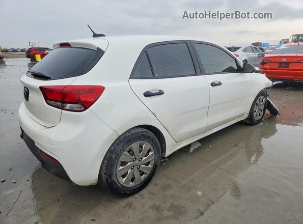 3KPA25AB0JE092201 2018 KIA RIO White Delantero derecho
