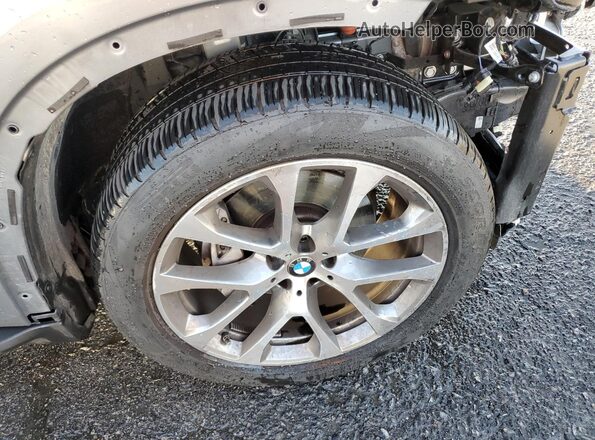 5UX13EU05T9065654 2026 BMW X5 Silver 
