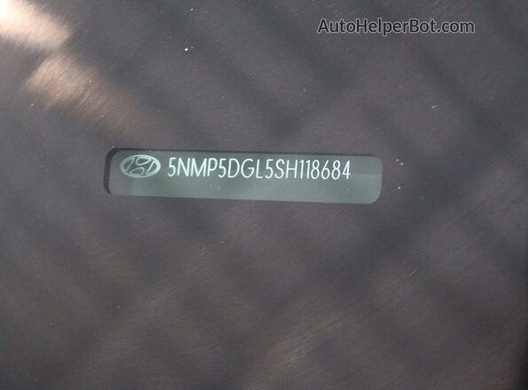5NMP5DGL5SH118684 2025 HYUNDAI SANTA Green Widok wnętrza z tyłu