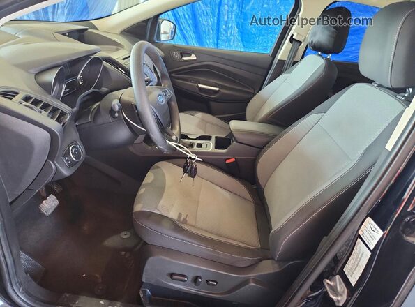 1FMCU0GD3HUC74383 2017 FORD ESCAPE Черный Вид панели приборов