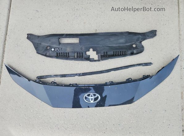 4T1DAACK6SU597521 2025 TOYOTA CAMRY Gray Widok naklejki z numerem VIN