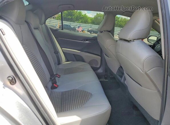4T1B11HK9KU690727 2019 TOYOTA CAMRY Silver უკანა სალონის ხედი