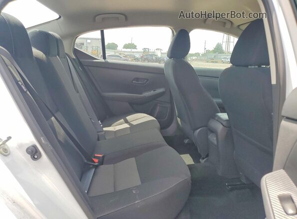 3N1AB8CV4SY376040 2025 NISSAN SENTRA White Vista interior trasera