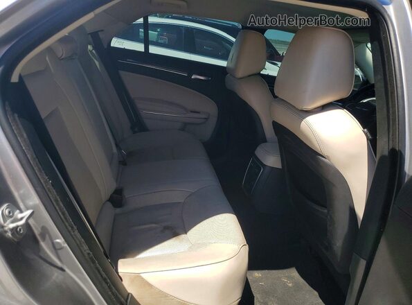 2C3CCAKG2JH165117 2018 CHRYSLER 300 Silver Vista interior trasera