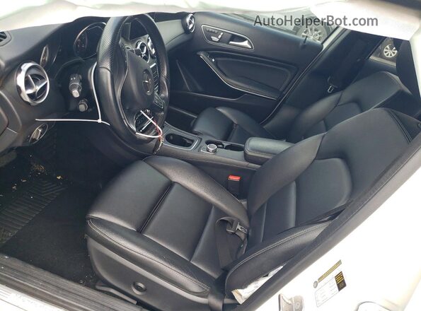 WDCTG4GB3KJ553529 2019 MERCEDES-BENZ GLA White 