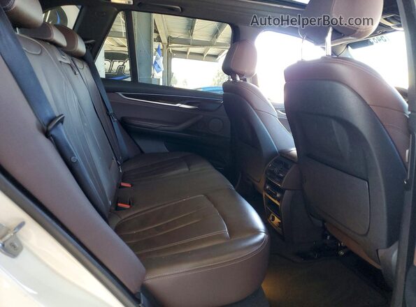 5UXKT0C53J0W01376 2018 BMW X5 White Rear interior view
