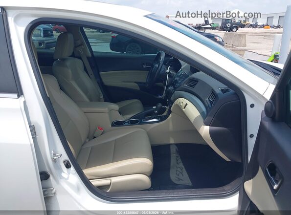 19UDE2F30HA009191 2017 ACURA ILX White Вид салону спереду