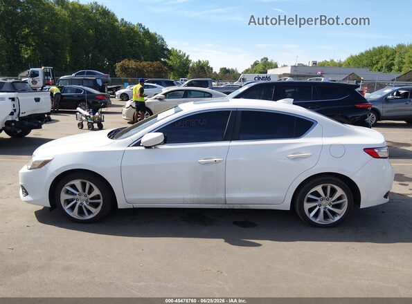 19UDE2F32HA001450 2017 ACURA ILX Белый Вид задней части салона
